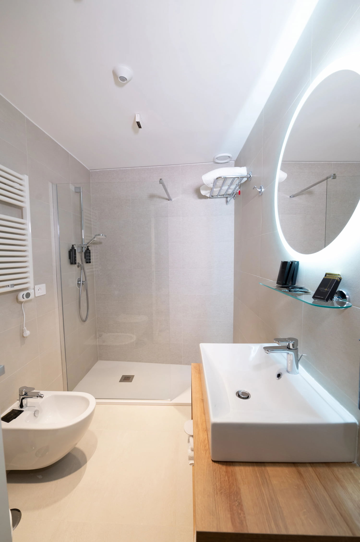 Bagno con doccia
